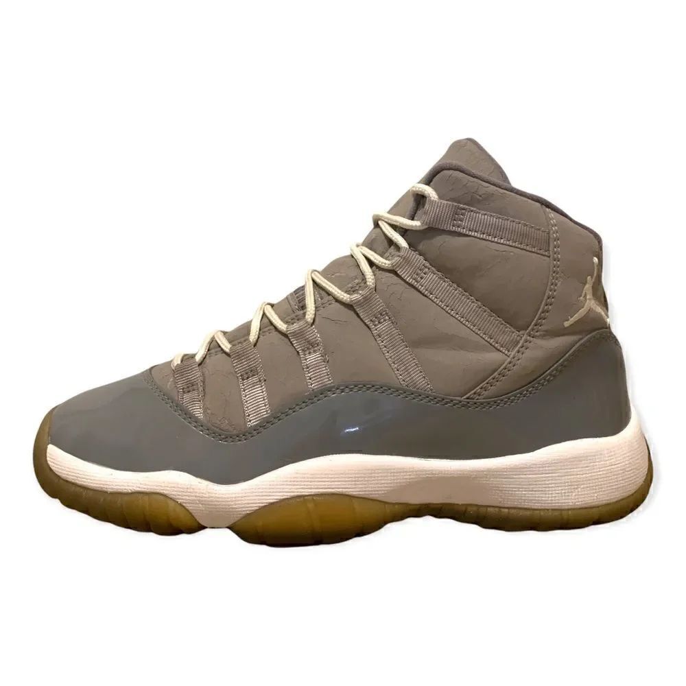 Cool Grey Jordan 11’s (XI) |Size: US 5Y|